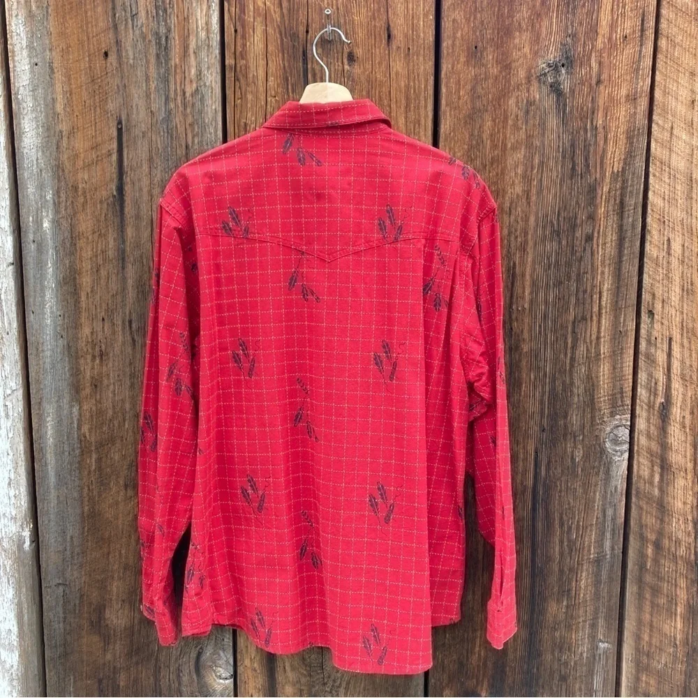 Vintage Wrangler Red feather pattern Button Up Shirt Size XL women's - Picture 4 of 12